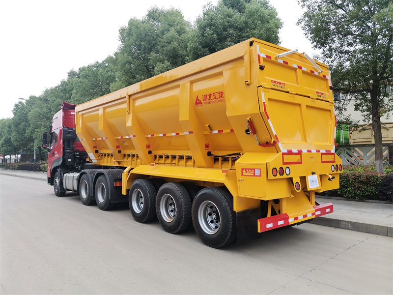 龙星汇牌HLV9405ZLS型散装粮食运输半挂车